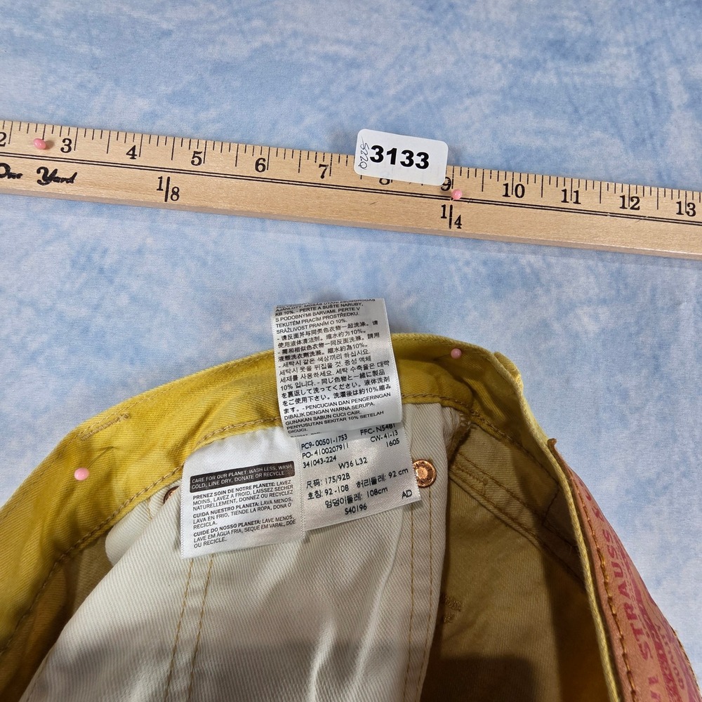 Levis 501 Original Fit Yellow Jeans Mens 36x32 Straight Leg Button Fly Denim - Picture 2 of 9